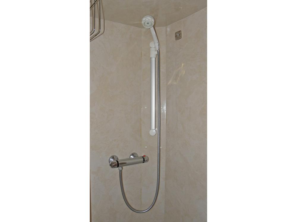 Aft cabin, Accommodation